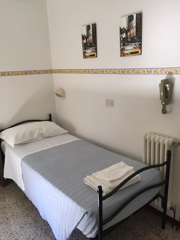 Hotel Zaghini Rimini Ruang foto