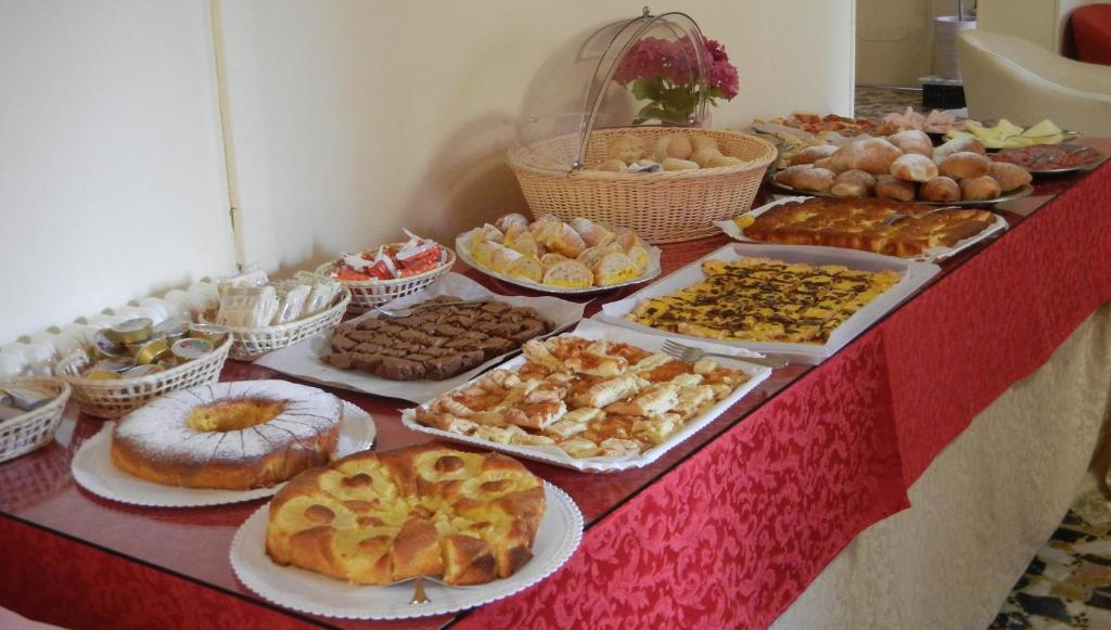 Hotel Zaghini Rimini Bagian luar foto