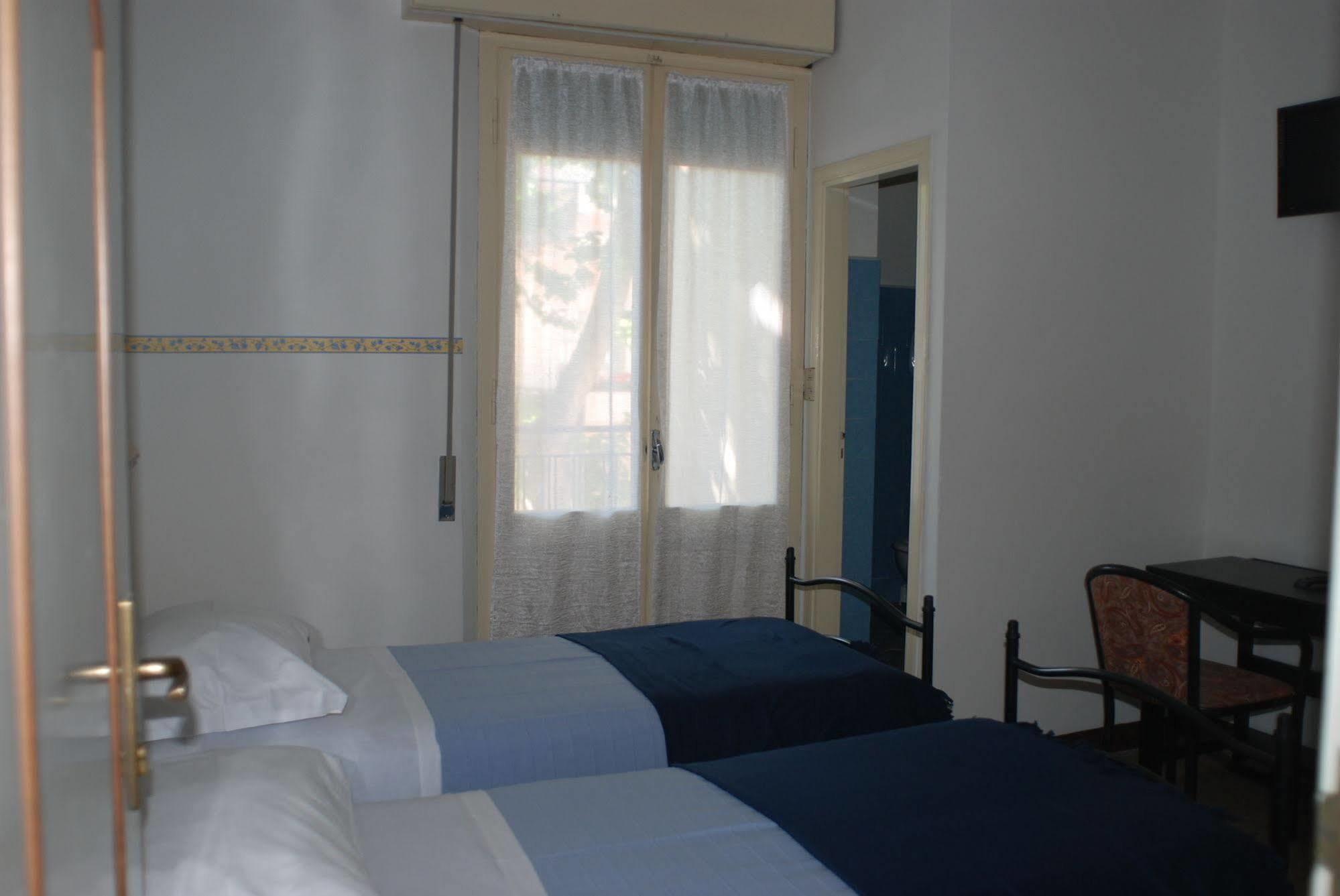 Hotel Zaghini Rimini Bagian luar foto