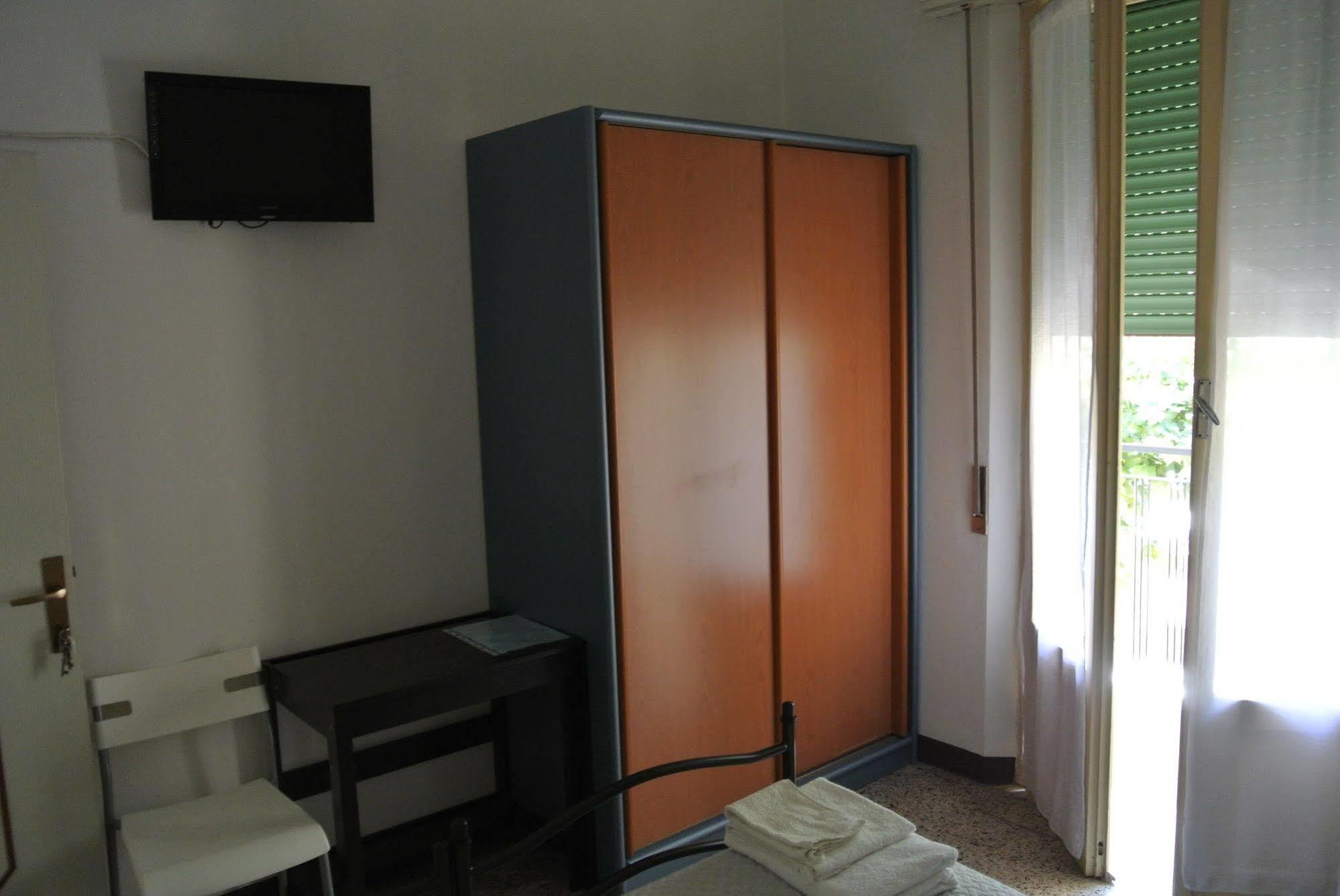 Hotel Zaghini Rimini Bagian luar foto