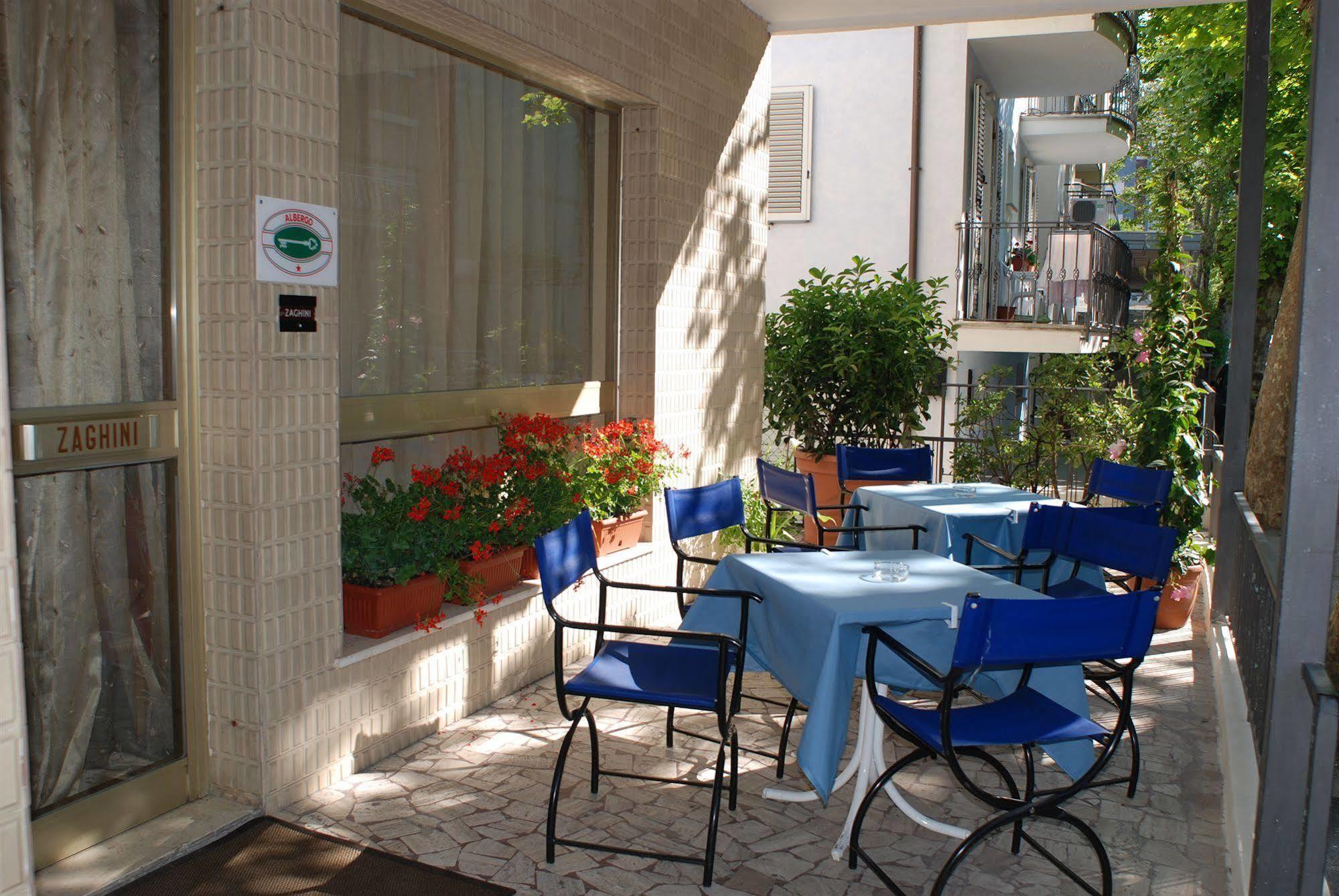 Hotel Zaghini Rimini Bagian luar foto