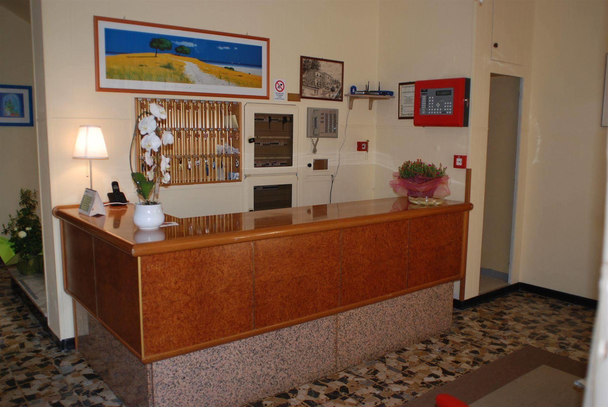 Hotel Zaghini Rimini Bagian luar foto