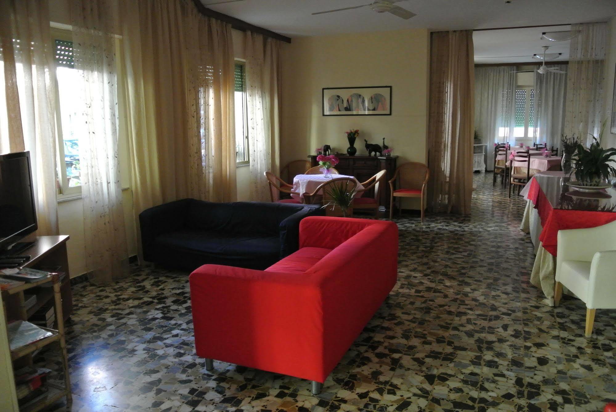 Hotel Zaghini Rimini Bagian luar foto
